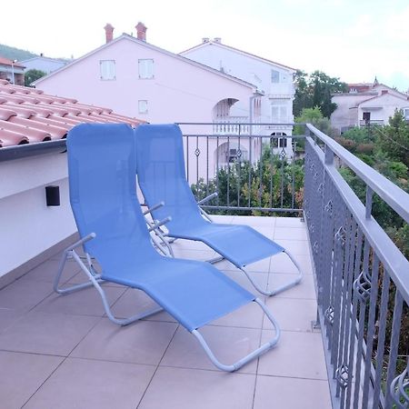 Apartmani Mojca Selce Extérieur photo